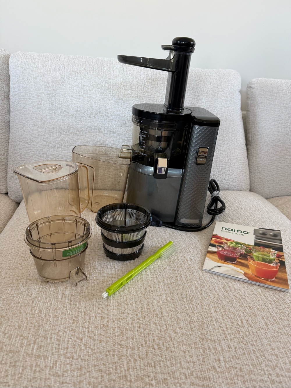 Nama Vitality 5800 Cold Press Juicer